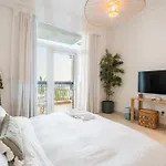 Glamorous Modern 2Bhk In Yas Island 324