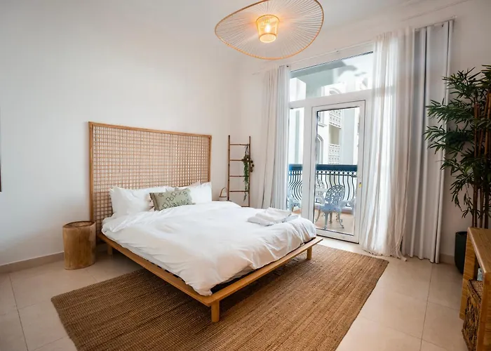 Glamorous Modern 2Bhk In Yas Island 324